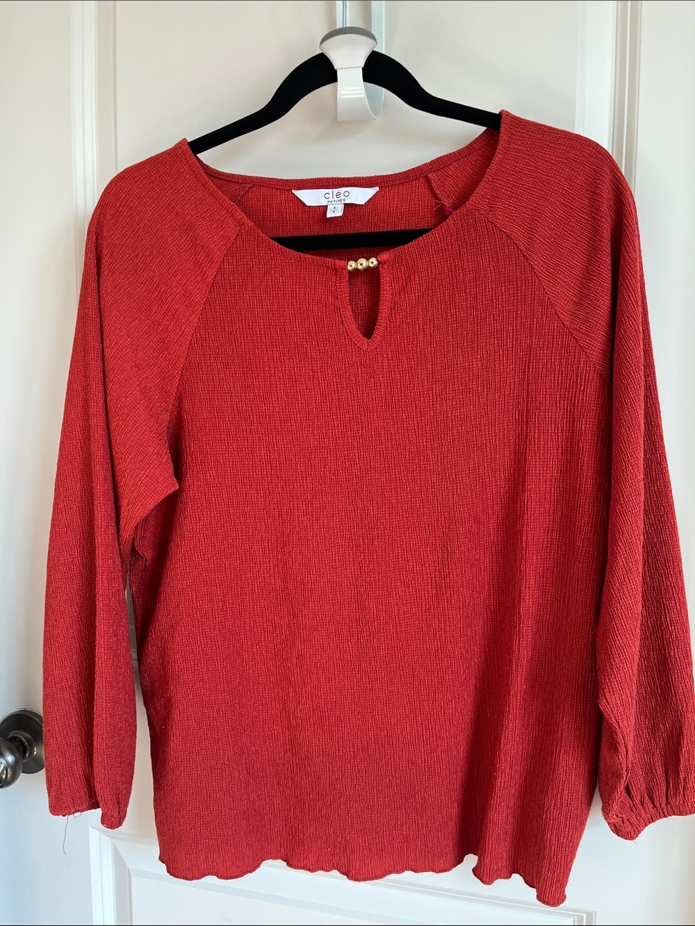 CLEO Red Long-Sleeve Keyhole Knit Top